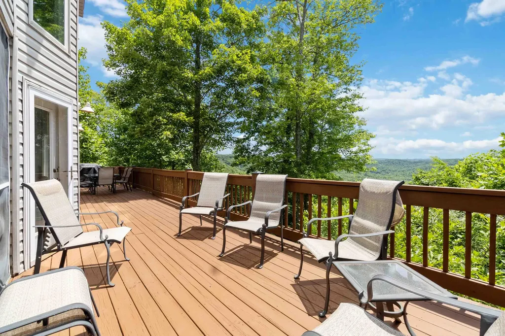 31 Sky View Lane Burnside KY 42519