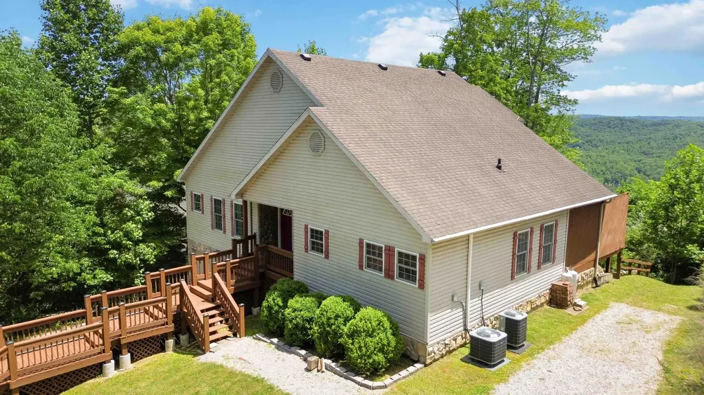 31 Sky View Lane Burnside KY 42519