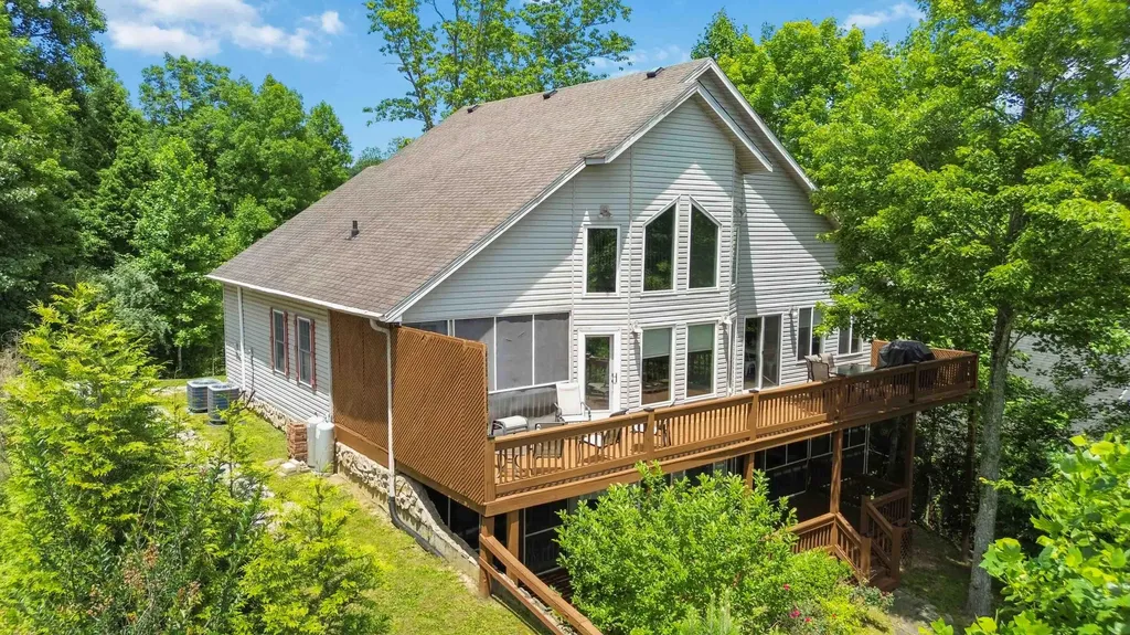 31 Sky View Lane Burnside KY 42519