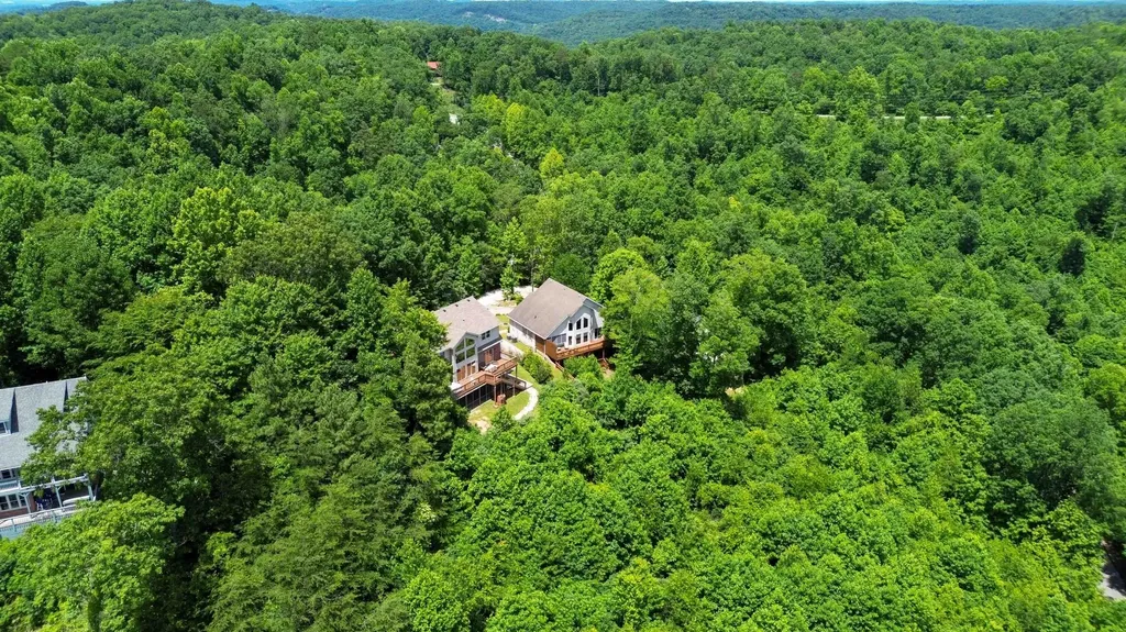 31 Sky View Lane Burnside KY 42519