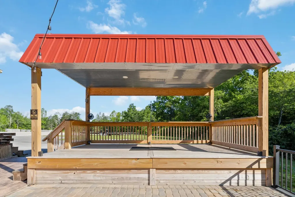 31 Sky View Lane Burnside KY 42519