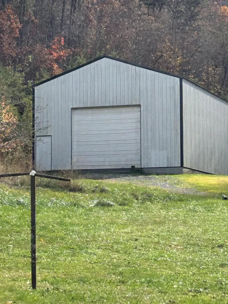 319 Highway 472 Highway Manchester KY 40962