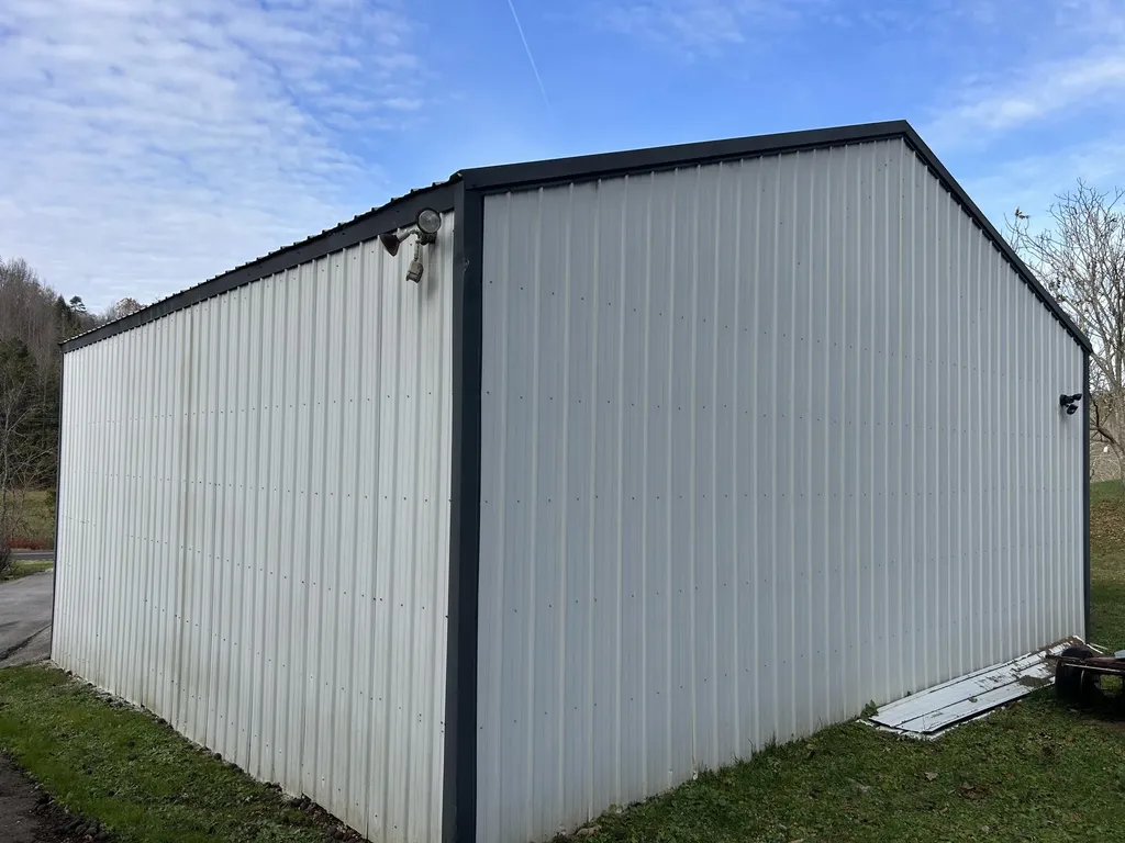 319 Highway 472 Highway Manchester KY 40962