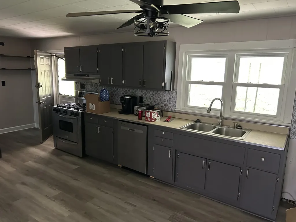 319 Highway 472 Highway Manchester KY 40962