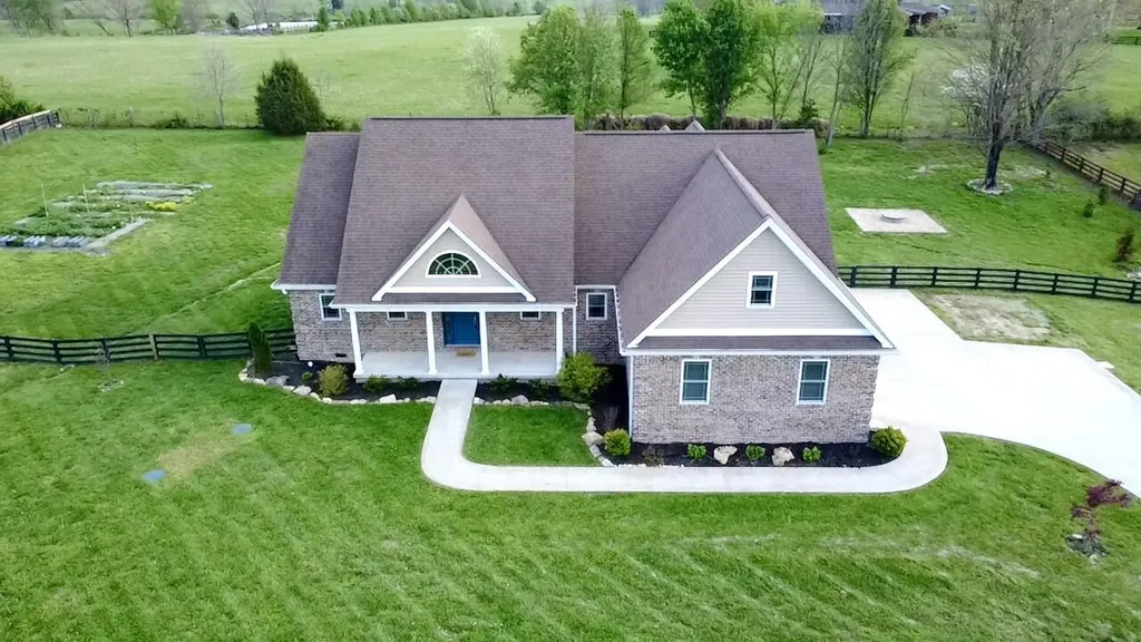 104 Wellington Lane Frankfort KY 40601