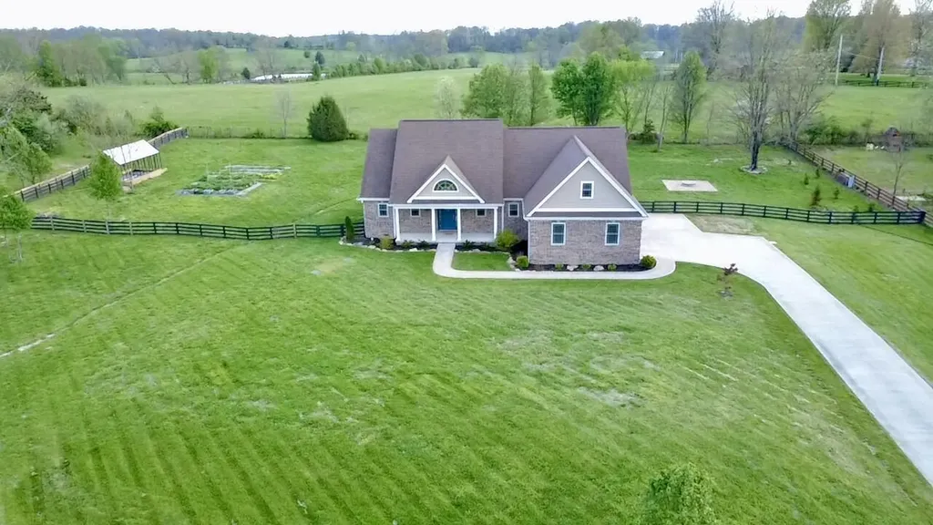 104 Wellington Lane Frankfort KY 40601