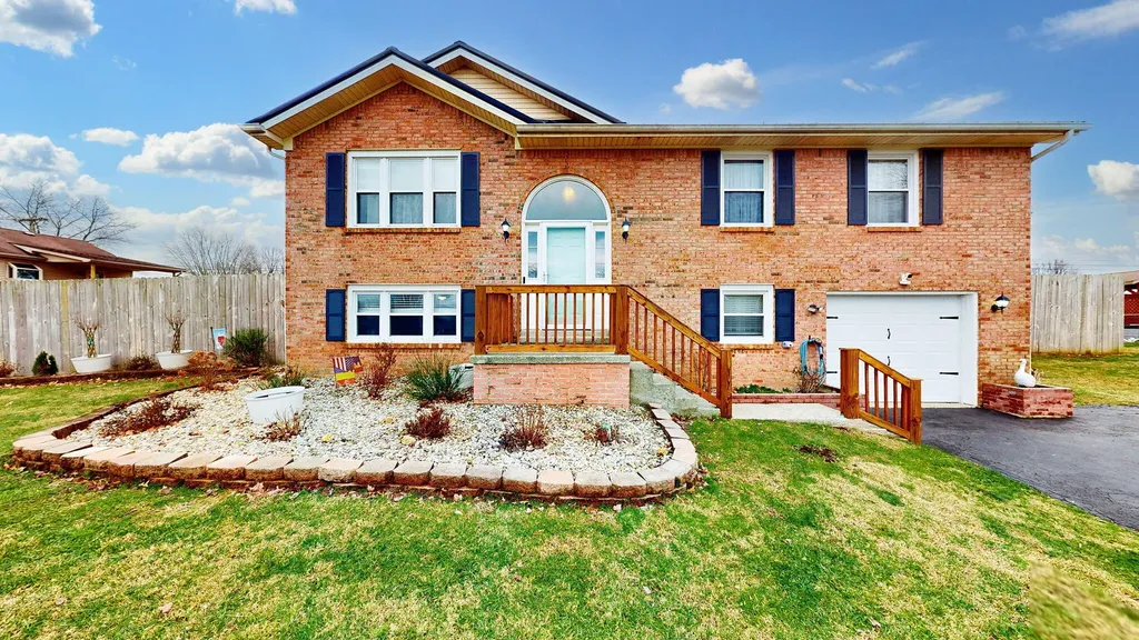 303 Peachtree Drive Berea KY 40403