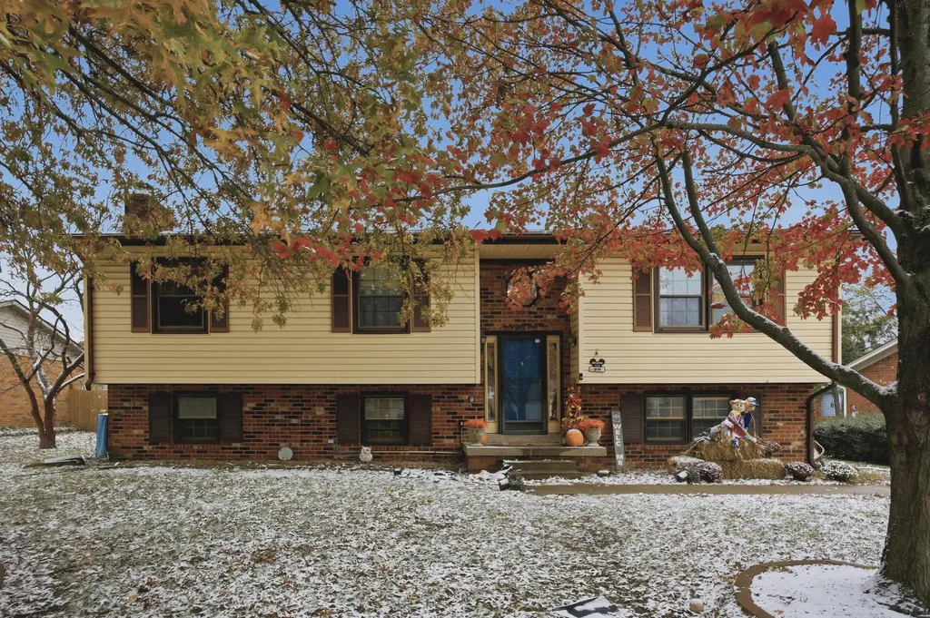 2869 Ark Royal Way Lexington KY 40503
