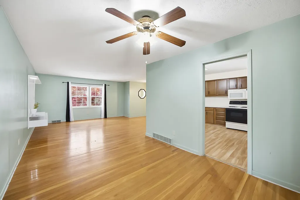 2869 Ark Royal Way Lexington KY 40503