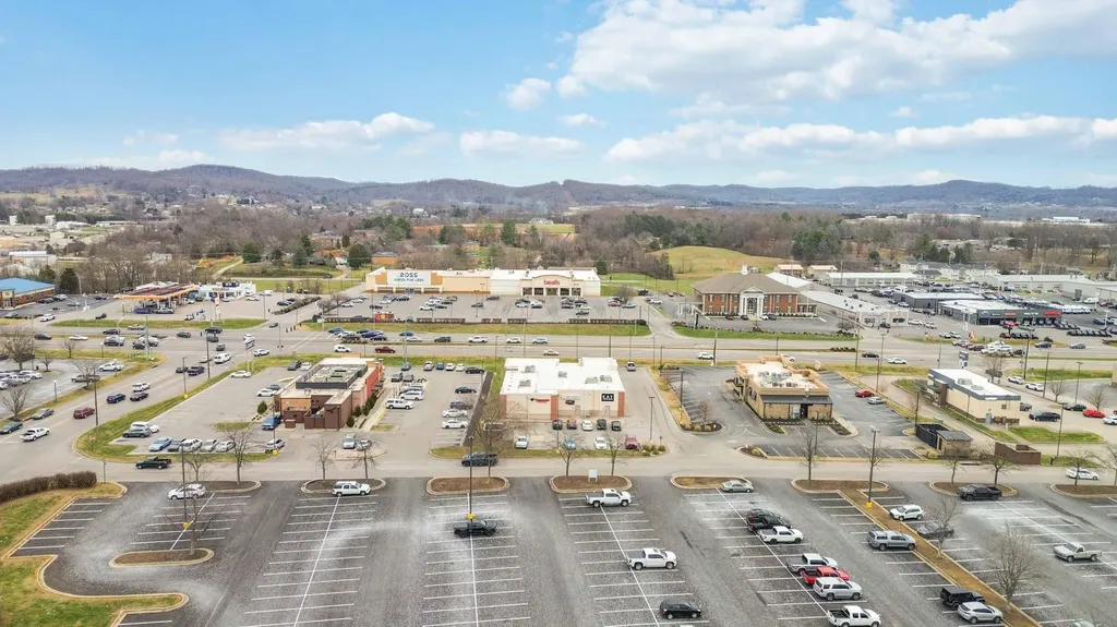 2007 S Highway 27 Somerset KY 42501