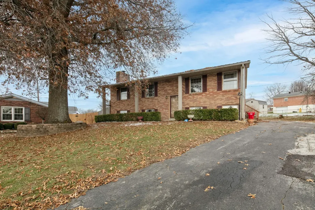 35 Cherokee Court Winchester KY 40391