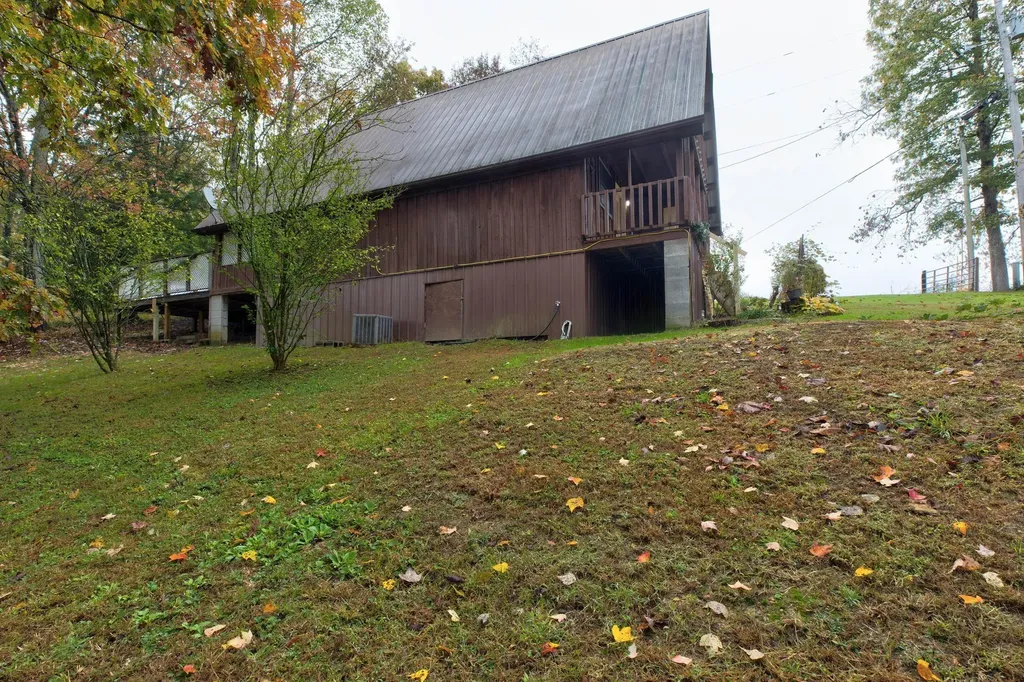 178 Sleepy Hollow Road Wellington KY 40387