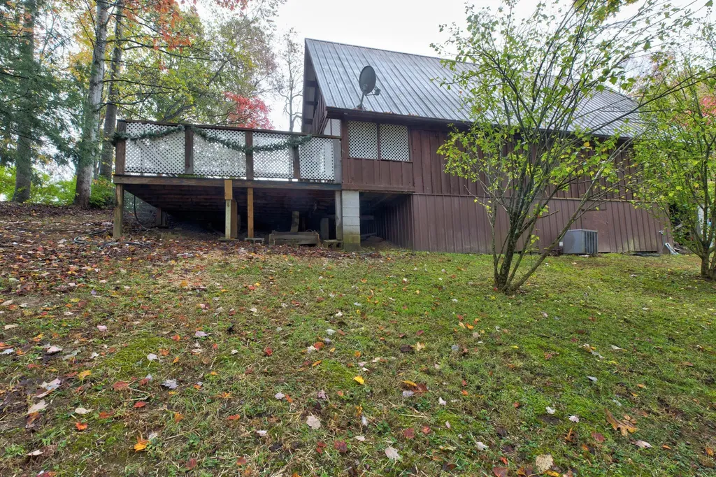 178 Sleepy Hollow Road Wellington KY 40387