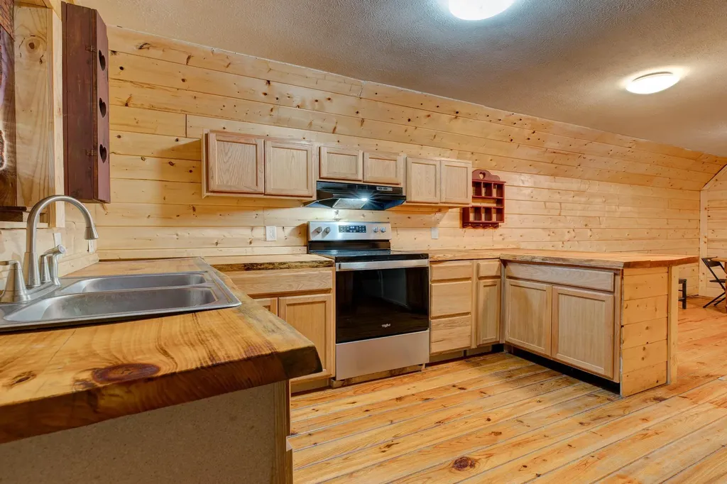 178 Sleepy Hollow Road Wellington KY 40387