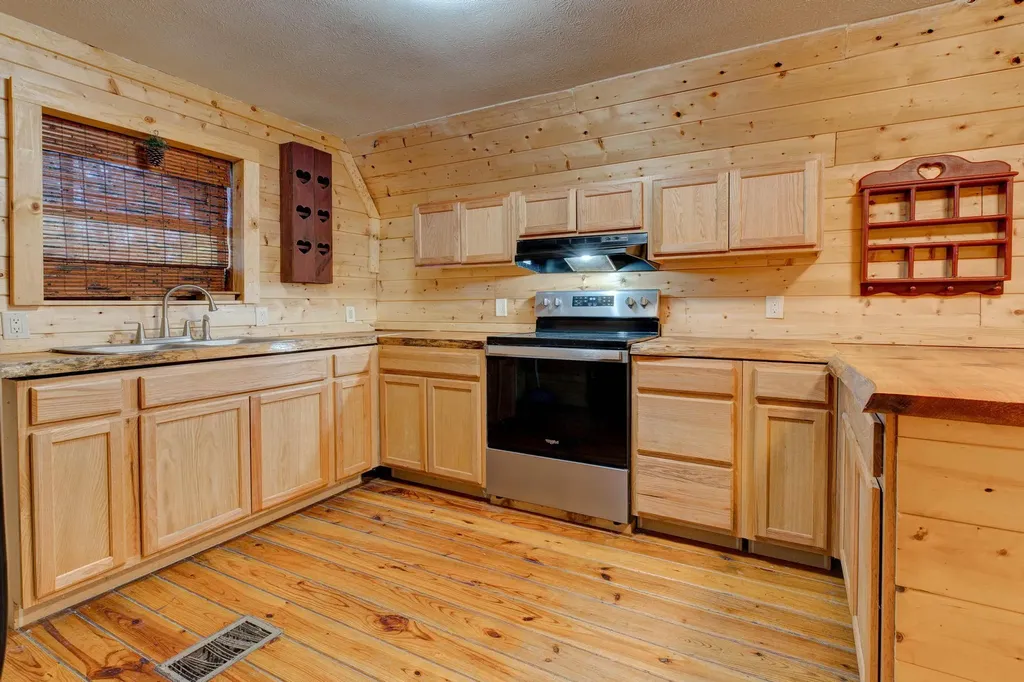 178 Sleepy Hollow Road Wellington KY 40387
