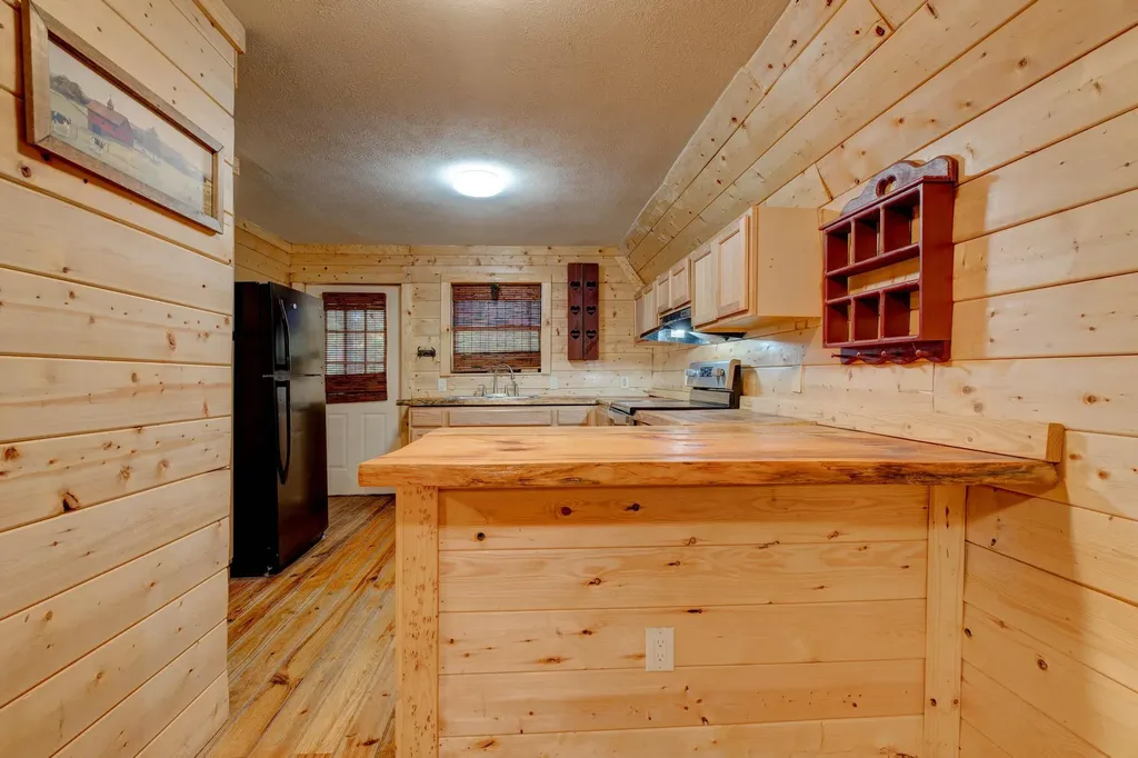 178 Sleepy Hollow Road Wellington KY 40387