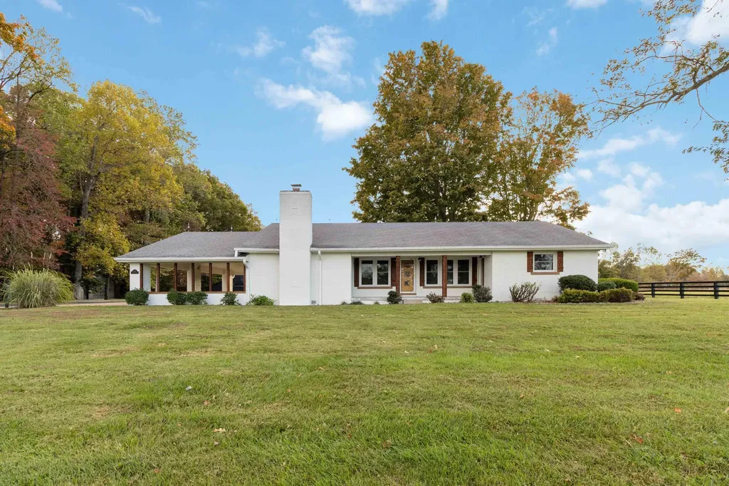 1036 North Highway 127 Russell Springs KY 42642