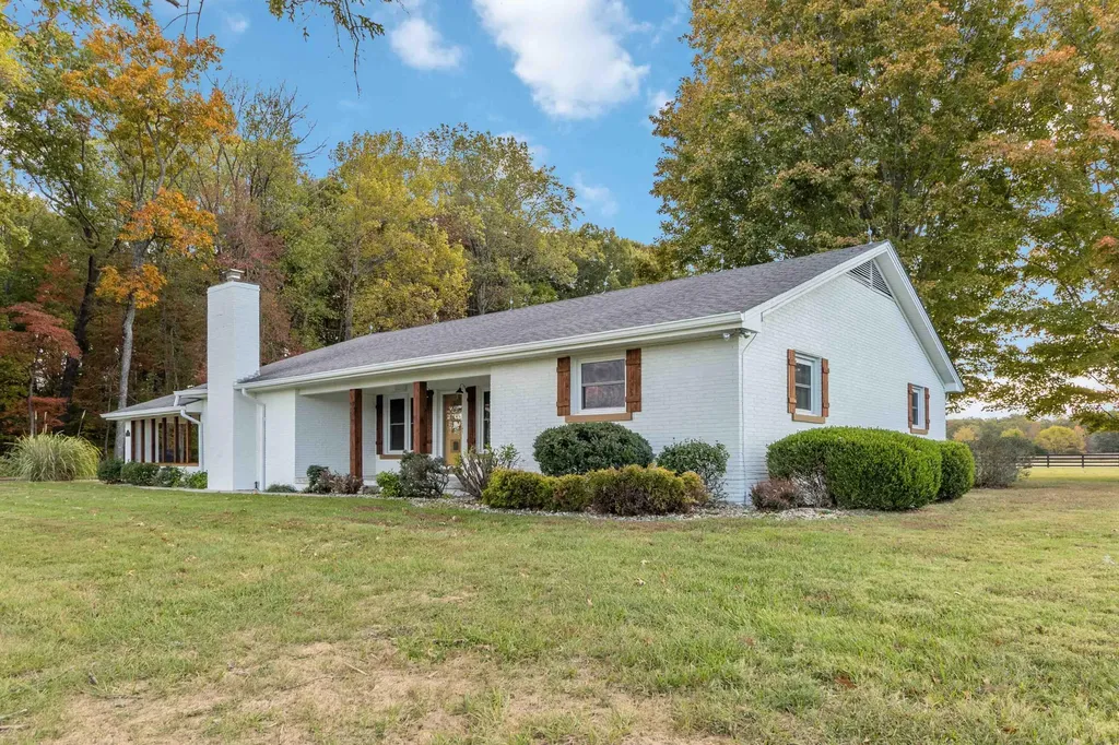 1036 North Highway 127 Russell Springs KY 42642