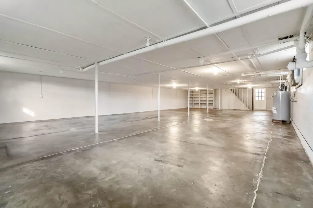 1036 North Highway 127 Russell Springs KY 42642