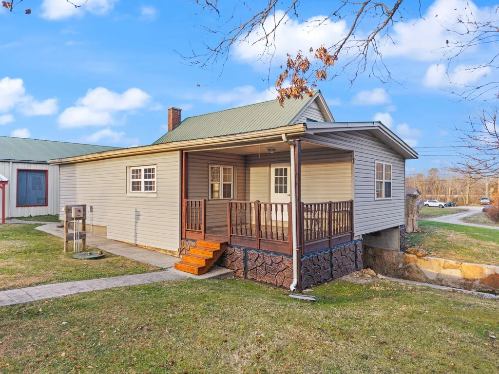 2435 N Laurel Road London KY 40741