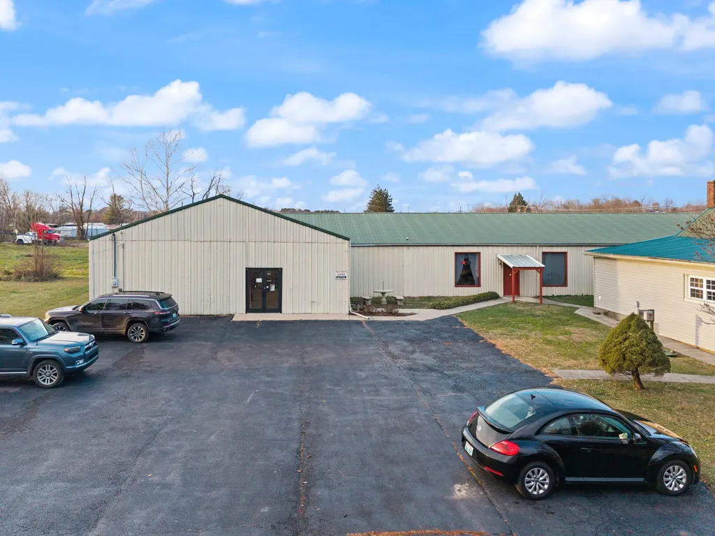 2435 N Laurel Road London KY 40741