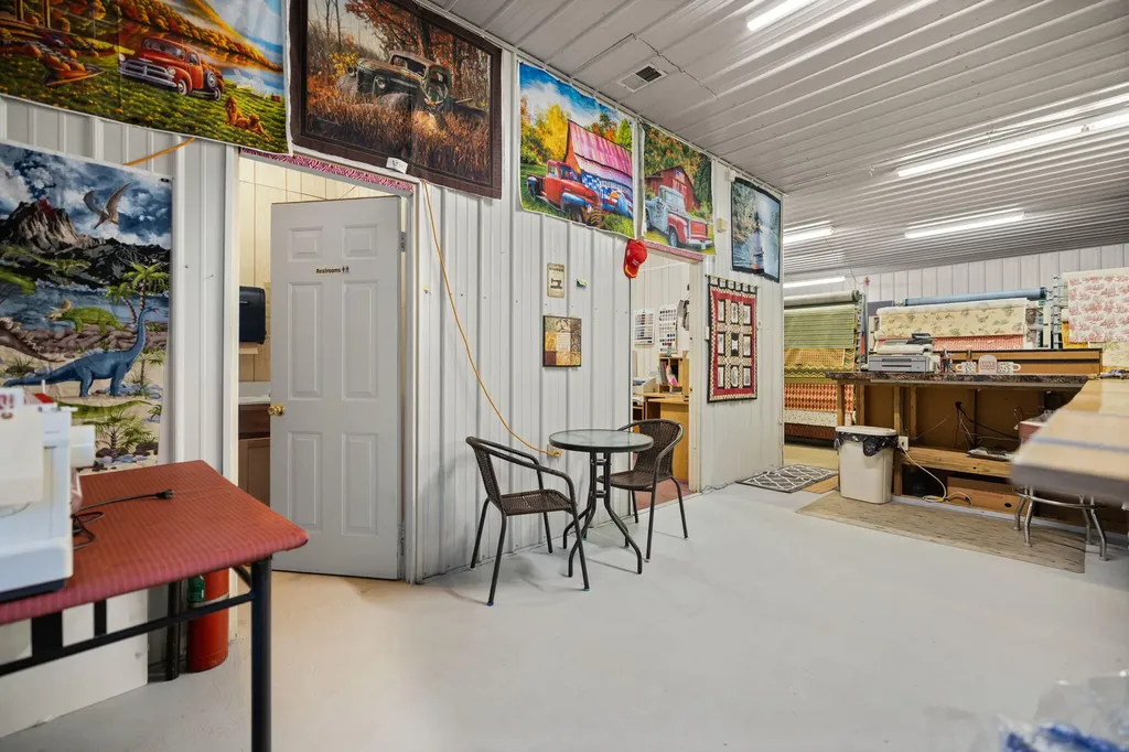 2435 N Laurel Road London KY 40741