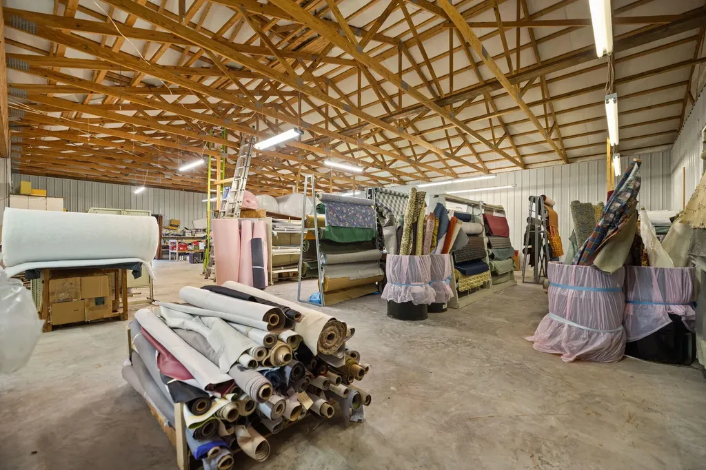 2435 N Laurel Road London KY 40741