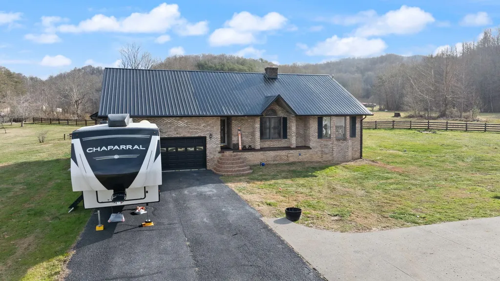23 California Hollow Coldiron KY 40819
