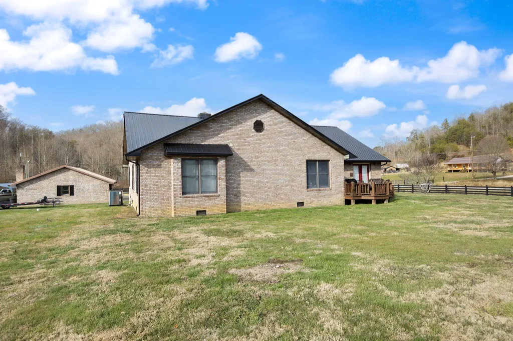 23 California Hollow Coldiron KY 40819