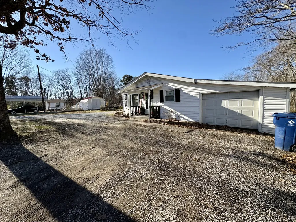 207 Foley Road Corbin KY 40701