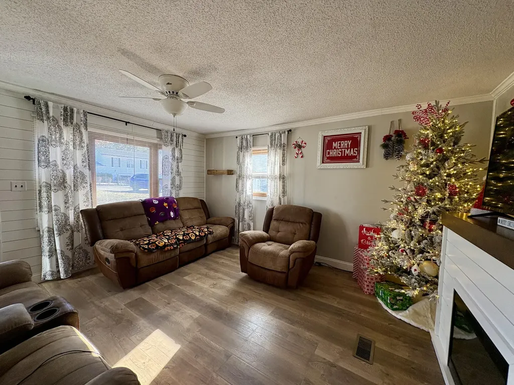 207 Foley Road Corbin KY 40701