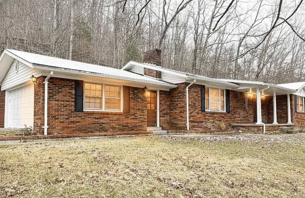289 Hershel Gabbard Road Mckee KY 40447