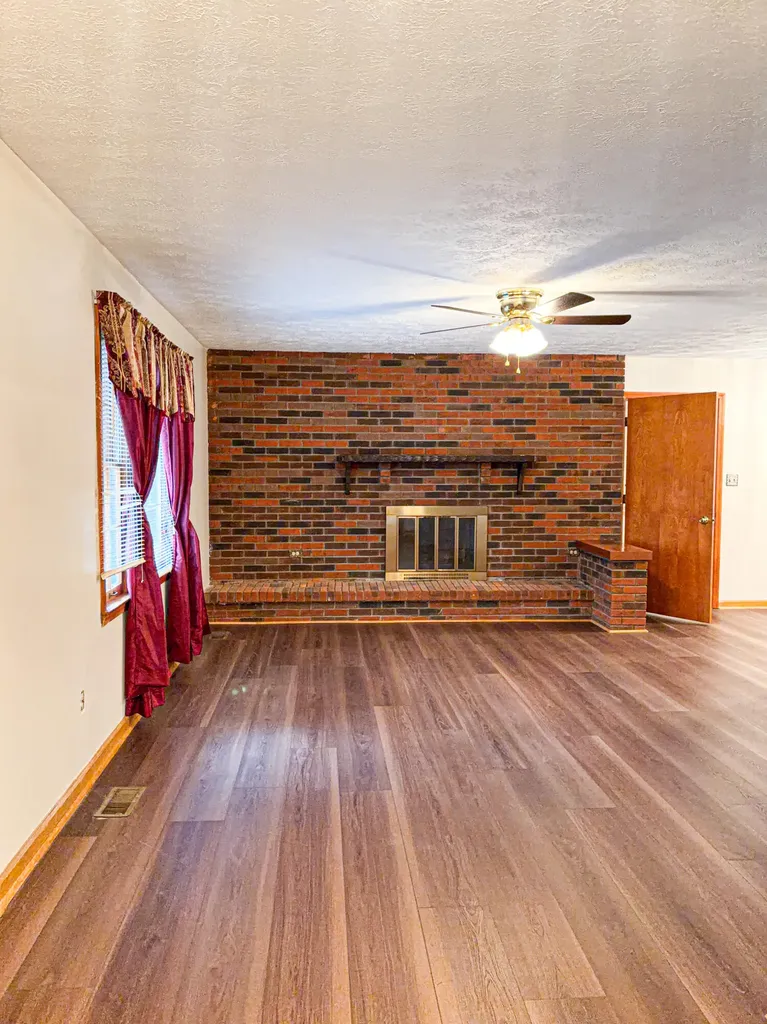289 Hershel Gabbard Road Mckee KY 40447