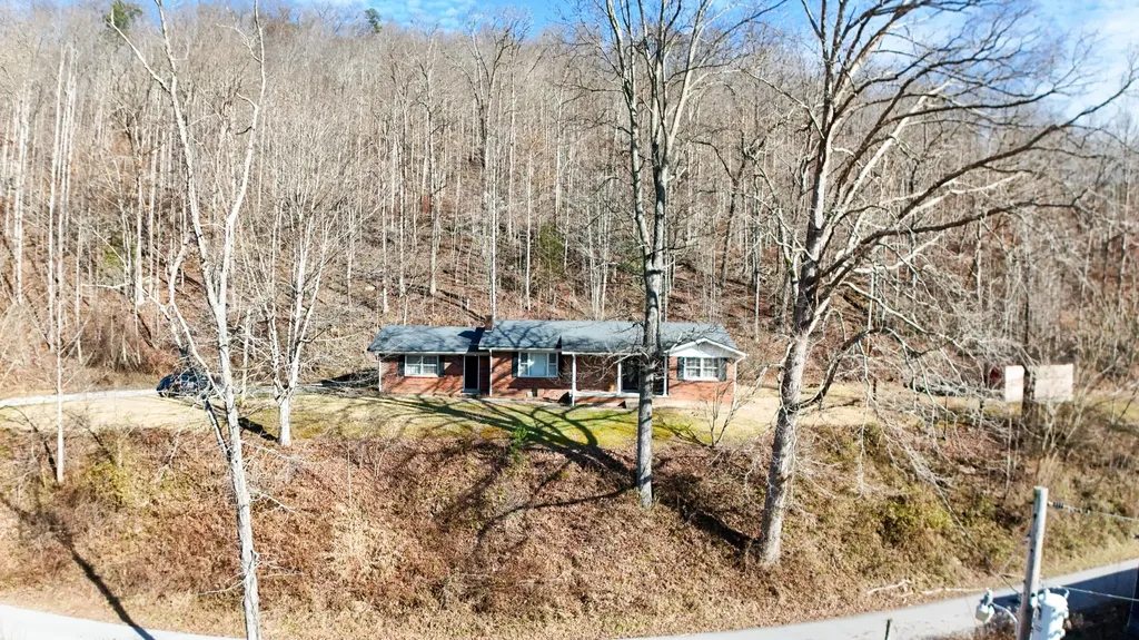 289 Hershel Gabbard Road Mckee KY 40447