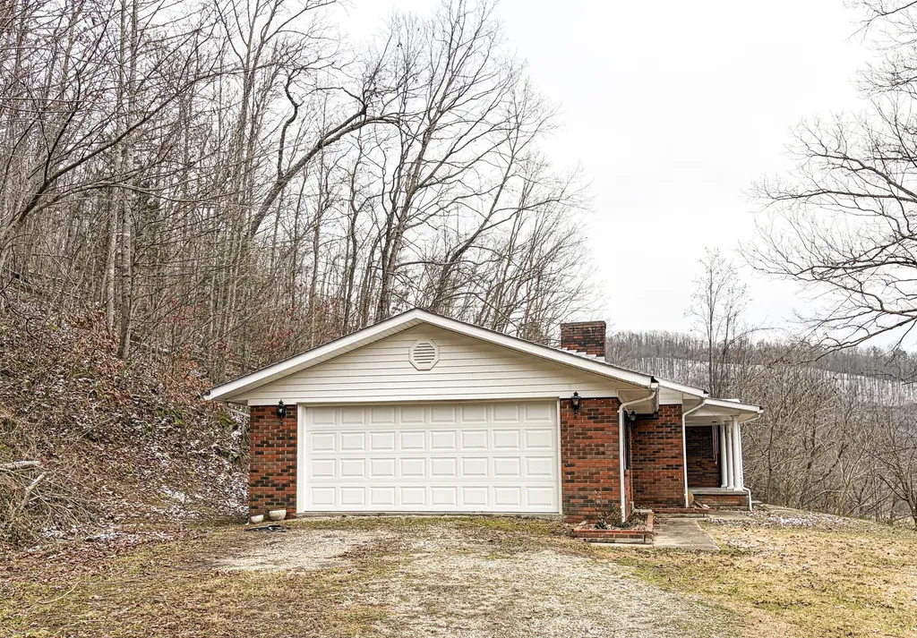 289 Hershel Gabbard Road Mckee KY 40447