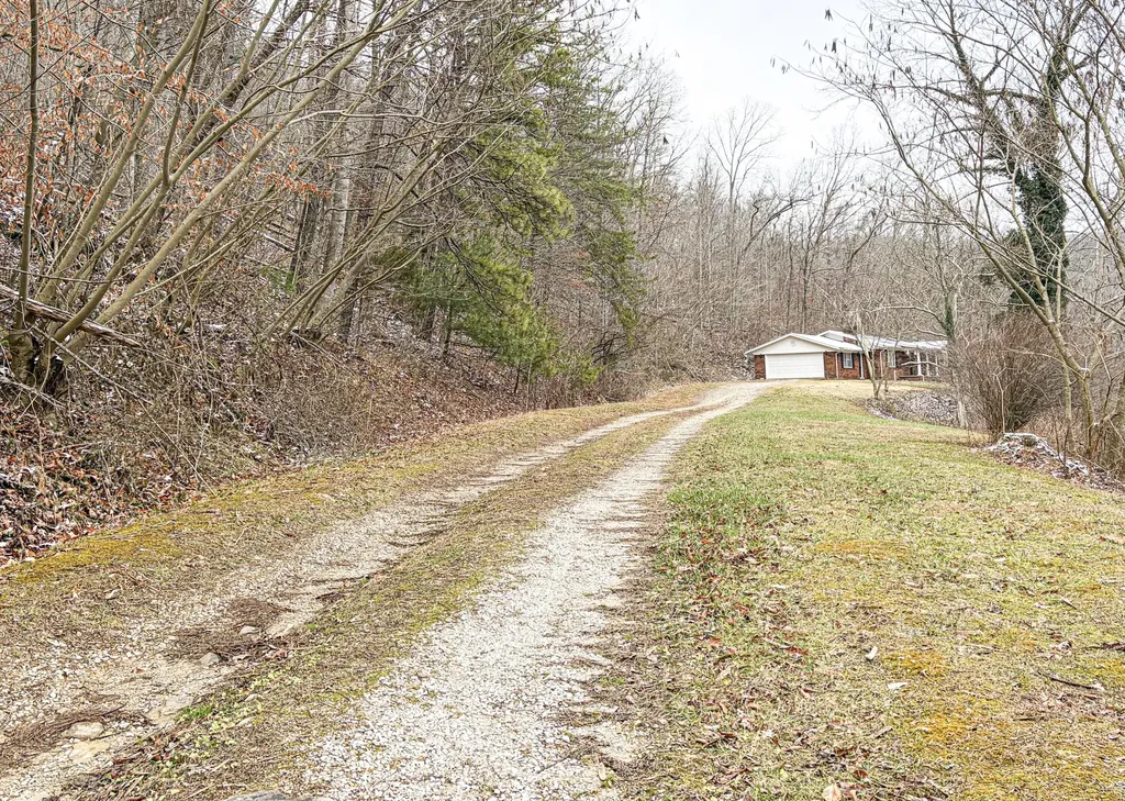 289 Hershel Gabbard Road Mckee KY 40447