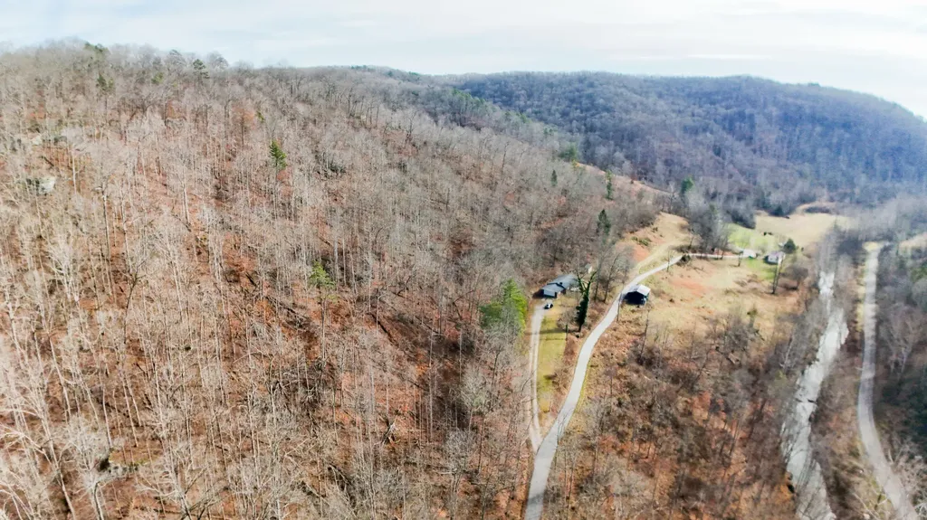 289 Hershel Gabbard Road Mckee KY 40447