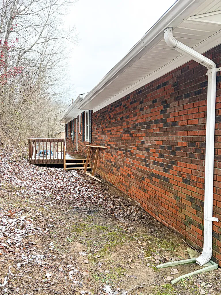 289 Hershel Gabbard Road Mckee KY 40447