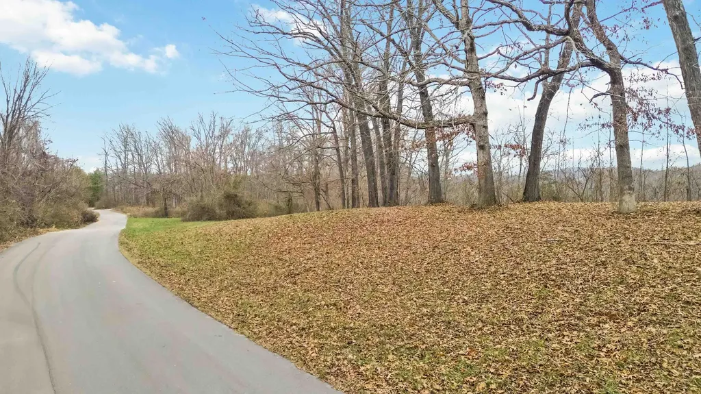 Lot 10 Fountain Way Somerset KY 42501