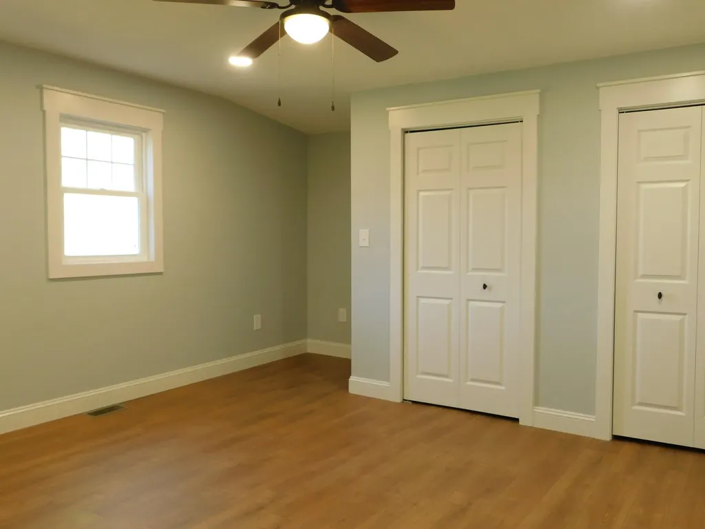 2885 Ky-215 Evarts KY 40828