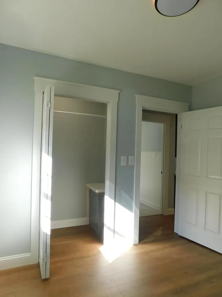 2885 Ky-215 Evarts KY 40828