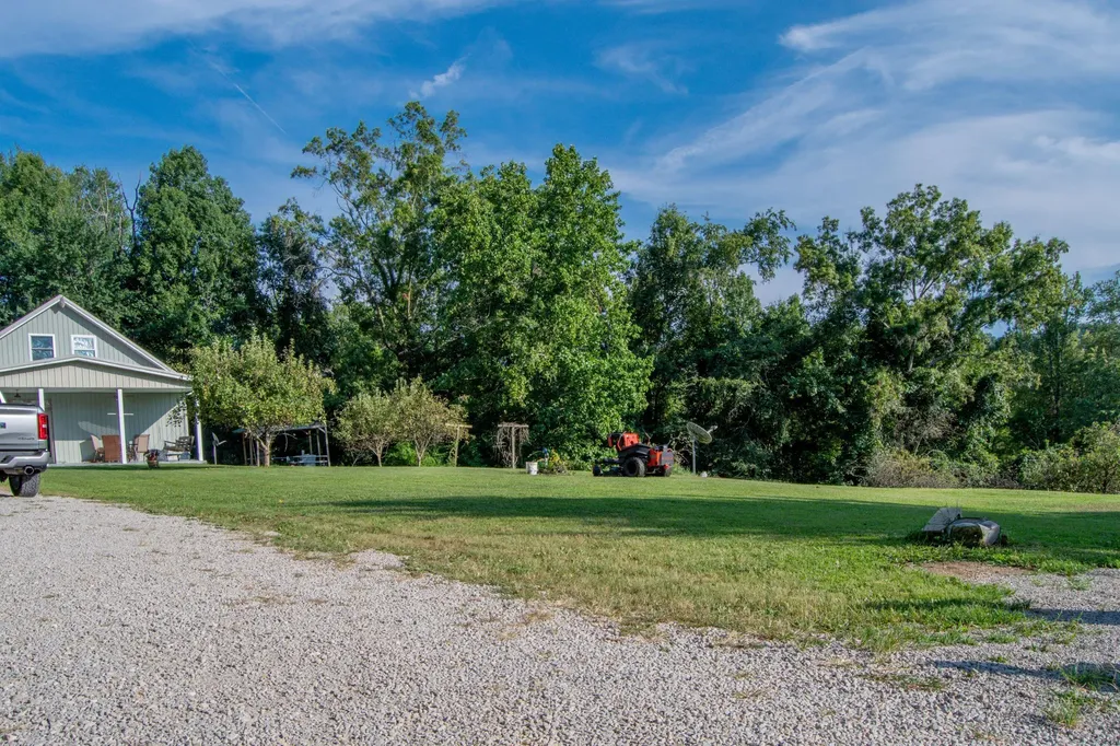 2850 Lower Licking Road Morehead KY 40351