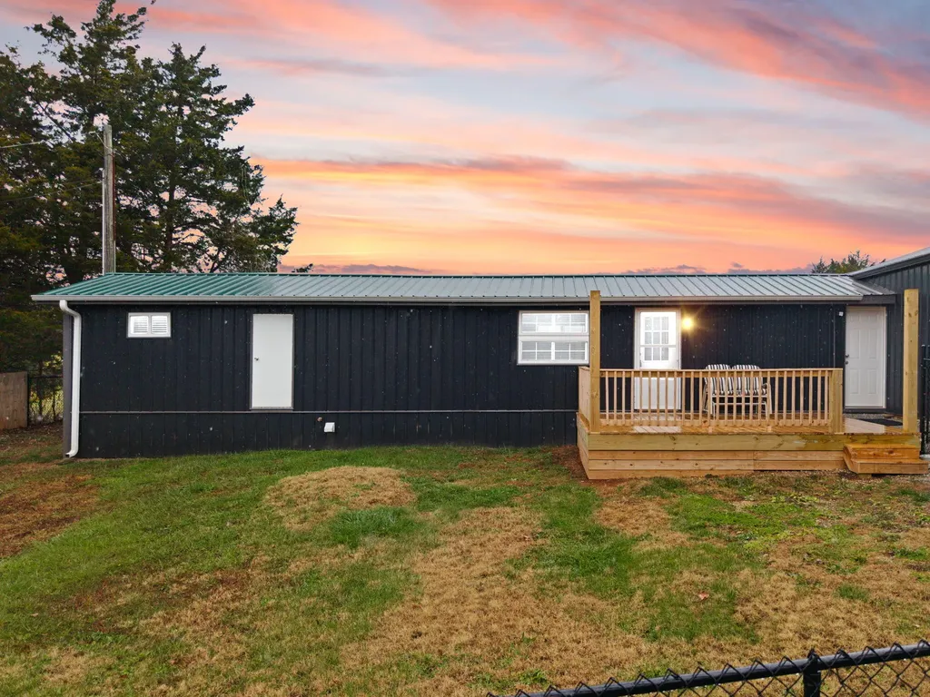 249 N Riverwood Road Bronston KY 42518