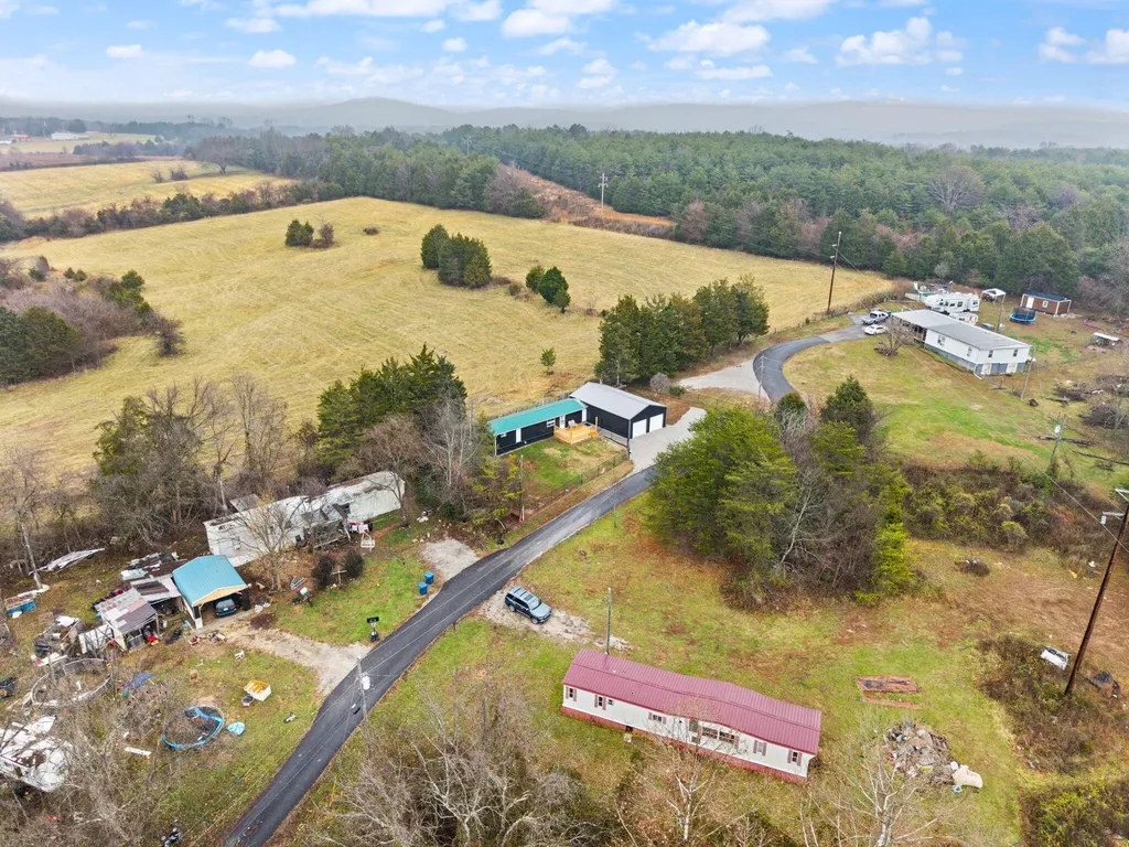 249 N Riverwood Road Bronston KY 42518