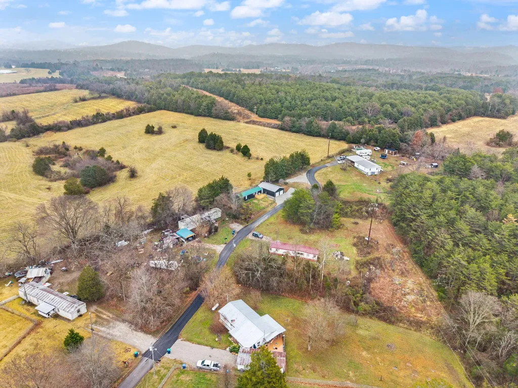 249 N Riverwood Road Bronston KY 42518