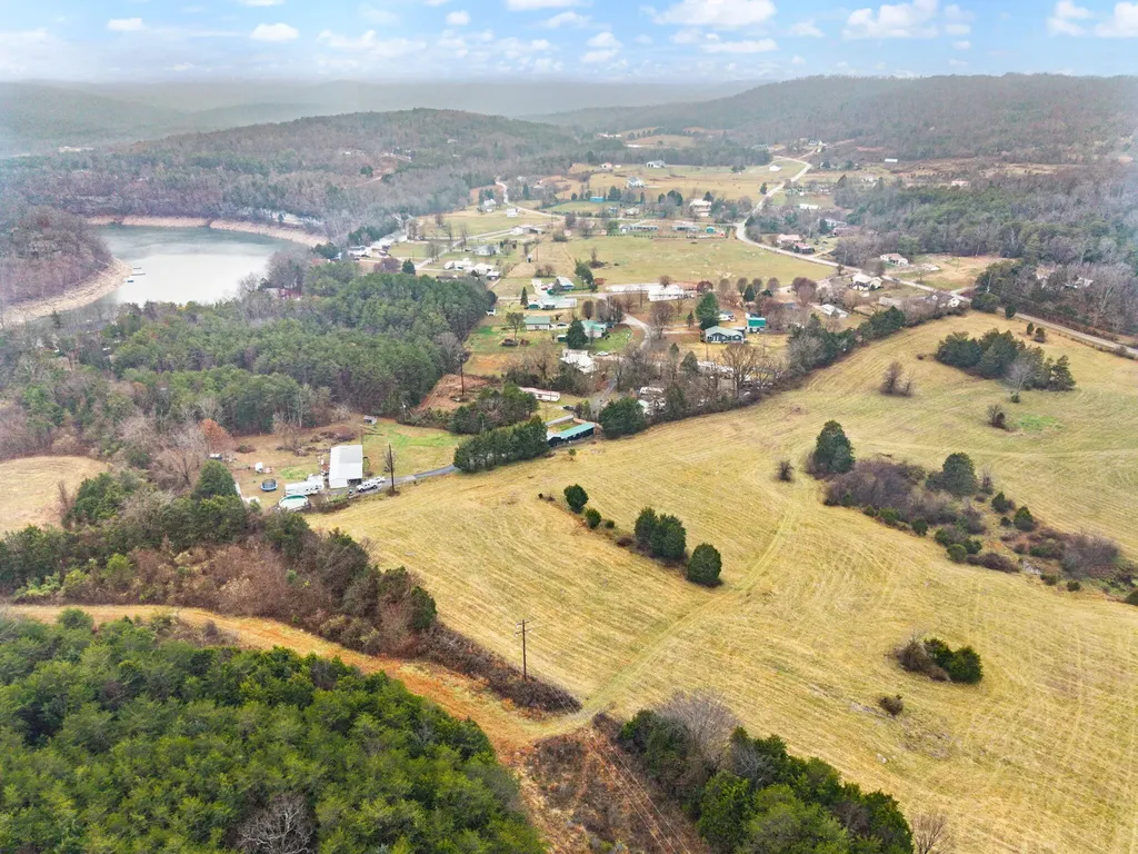249 N Riverwood Road Bronston KY 42518