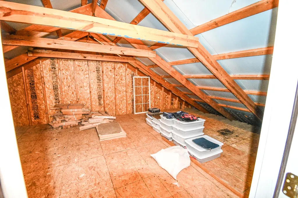1233 Logan Run Road Flemingsburg KY 41041