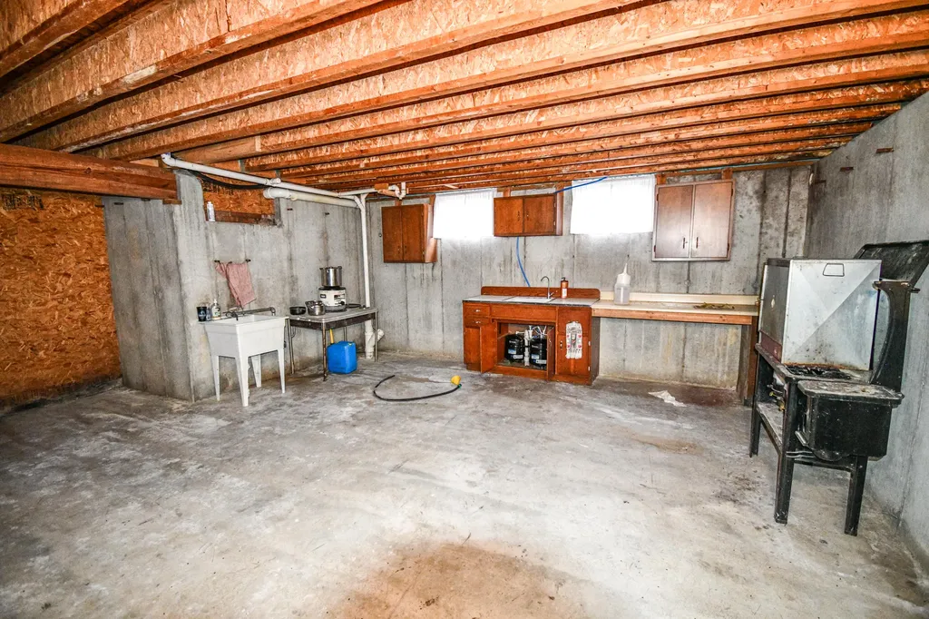 1233 Logan Run Road Flemingsburg KY 41041