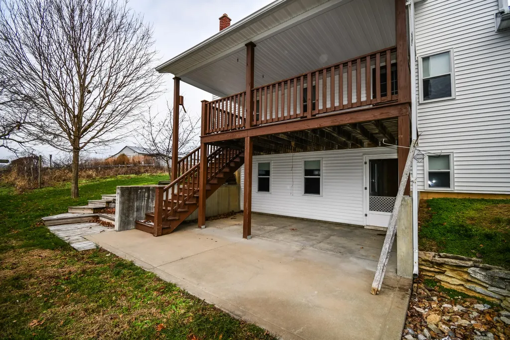 1233 Logan Run Road Flemingsburg KY 41041
