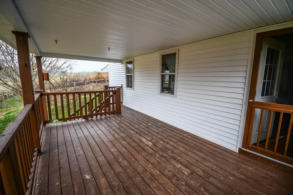 1233 Logan Run Road Flemingsburg KY 41041